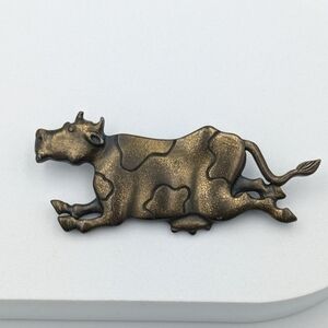 Vintage 1988 JJ Jonette cow brooch pin